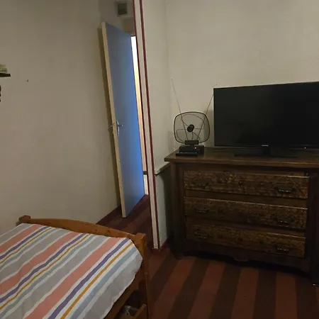 Habitación en casa particular The Private House Paroy